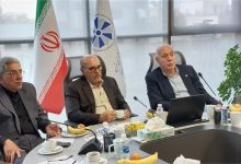 نگران واگذاری بازسازی به شهرداری هستیم